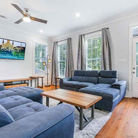 شقة Hosteeva Chic Urban Retreat W Pool Steps To St Charles Ave And Near Bourbon St نيو أورلينز المظهر الخارجي الصورة