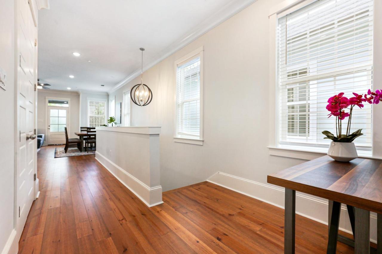 شقة Hosteeva Chic Urban Retreat W Pool Steps To St Charles Ave And Near Bourbon St نيو أورلينز المظهر الخارجي الصورة