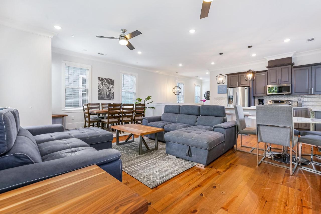 شقة Hosteeva Chic Urban Retreat W Pool Steps To St Charles Ave And Near Bourbon St نيو أورلينز المظهر الخارجي الصورة